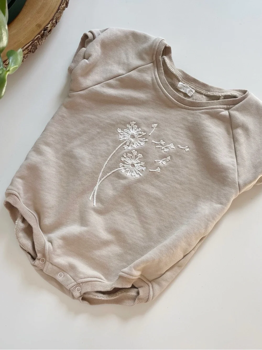 Luna and Luca Embroidered Dandelion Beige Short Sleeve Sweatshirt Romper | 6-12m